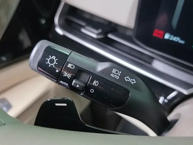 2025 Kia Carnival с пробегом 3 434 км