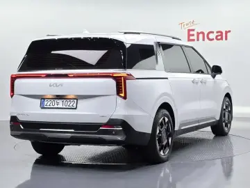 2025 Kia Carnival с пробегом 7 454 км