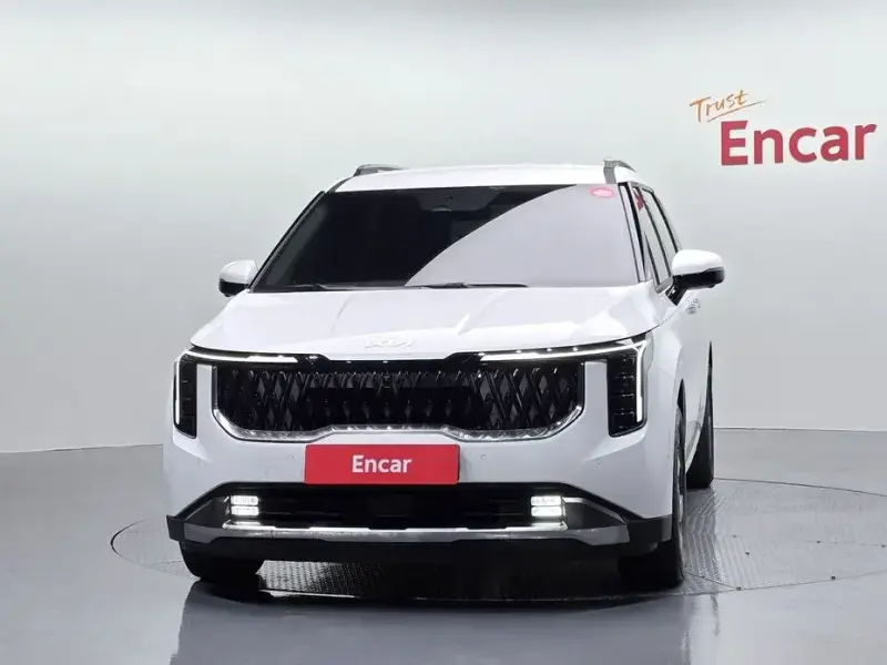 2025 Kia Carnival с пробегом 7 454 км