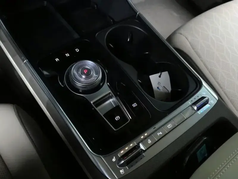 2025 Kia Carnival с пробегом 7 454 км