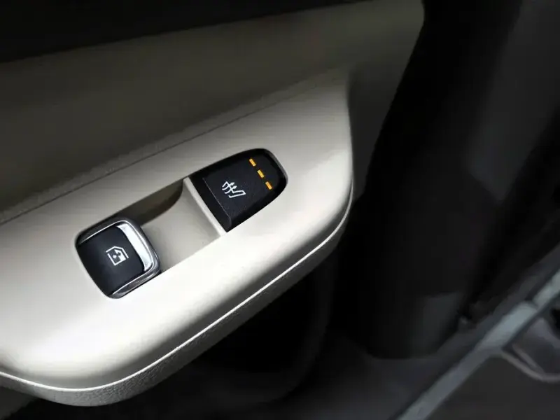 2025 Kia Carnival с пробегом 7 454 км