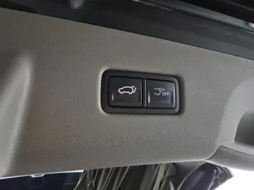 2024 Kia Carnival с пробегом 37 355 км