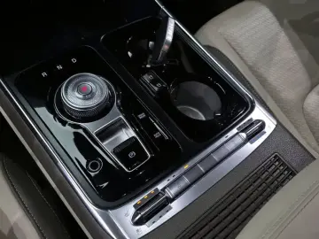 2024 Kia Carnival с пробегом 72 657 км