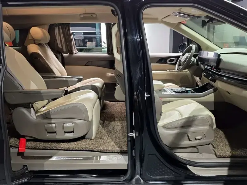 2024 Kia Carnival с пробегом 72 657 км