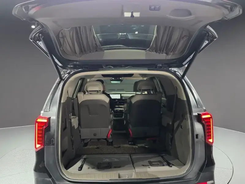 2024 Kia Carnival с пробегом 72 657 км