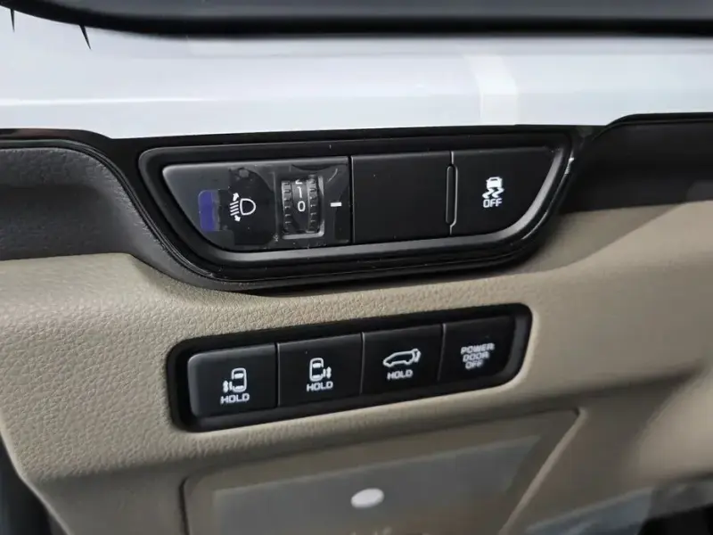 2026 Kia Carnival с пробегом 10 км
