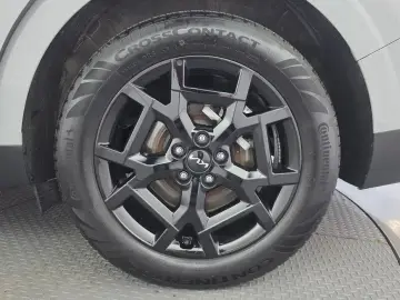 2025 Kia Carnival с пробегом 16 028 км
