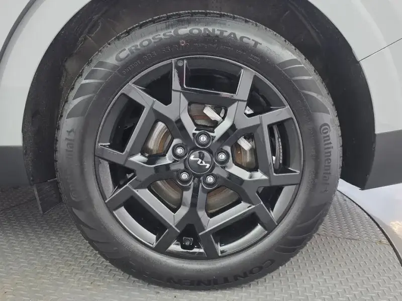 2025 Kia Carnival с пробегом 16 028 км
