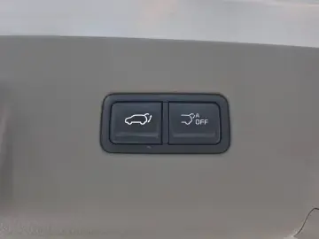 2025 Kia Carnival с пробегом 16 028 км