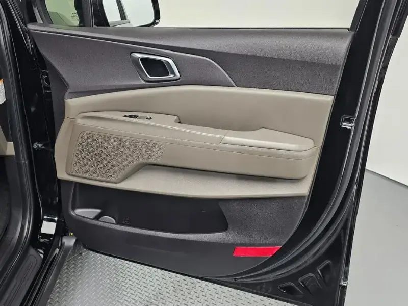 2024 Kia Carnival с пробегом 34 946 км