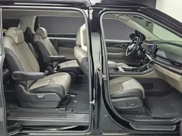 2024 Kia Carnival с пробегом 34 946 км