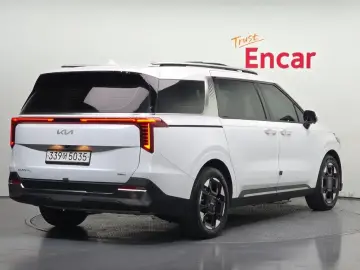 2024 Kia Carnival с пробегом 41 007 км