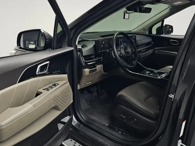 2024 Kia Carnival с пробегом 57 483 км