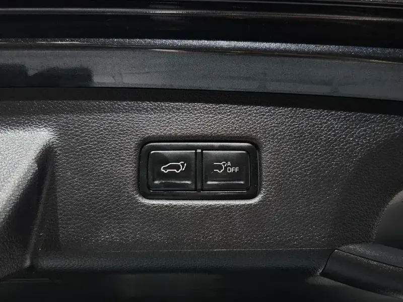 2024 Kia Carnival с пробегом 57 483 км