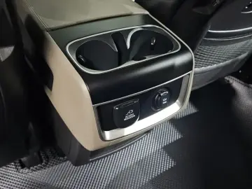 2024 Kia Carnival с пробегом 57 483 км
