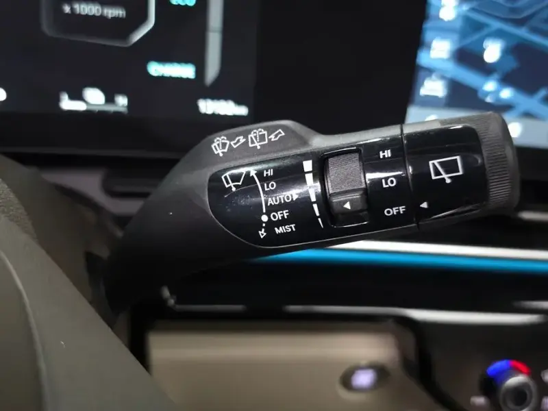 2025 Kia Carnival с пробегом 13 182 км