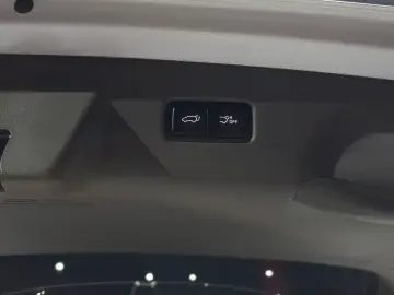 2025 Kia Carnival с пробегом 13 182 км