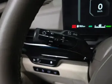 2025 Kia Carnival с пробегом 13 182 км