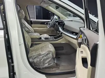 2026 Kia Carnival с пробегом 56 км