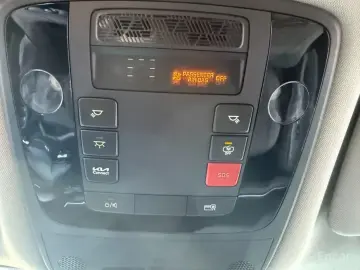 2025 Kia Carnival с пробегом 15 400 км