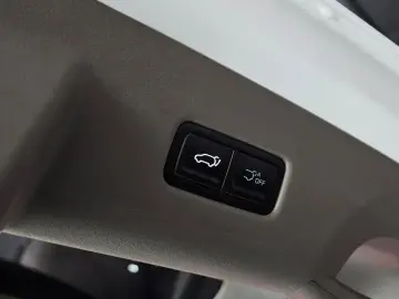 2025 Kia Carnival с пробегом 11 589 км