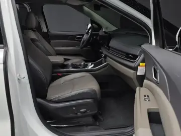 2024 Kia Carnival с пробегом 19 564 км