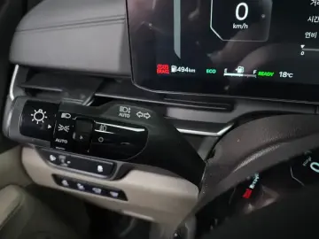 2024 Kia Carnival с пробегом 19 564 км
