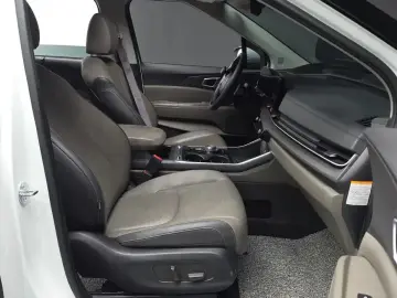 2024 Kia Carnival с пробегом 22 103 км