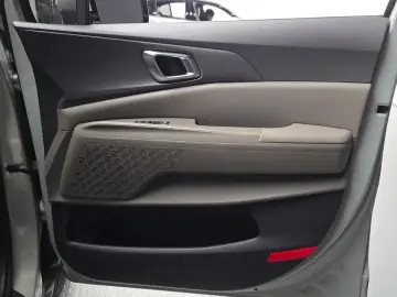 2024 Kia Carnival с пробегом 25 651 км
