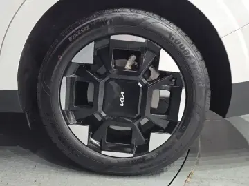 2024 Kia Carnival с пробегом 22 103 км