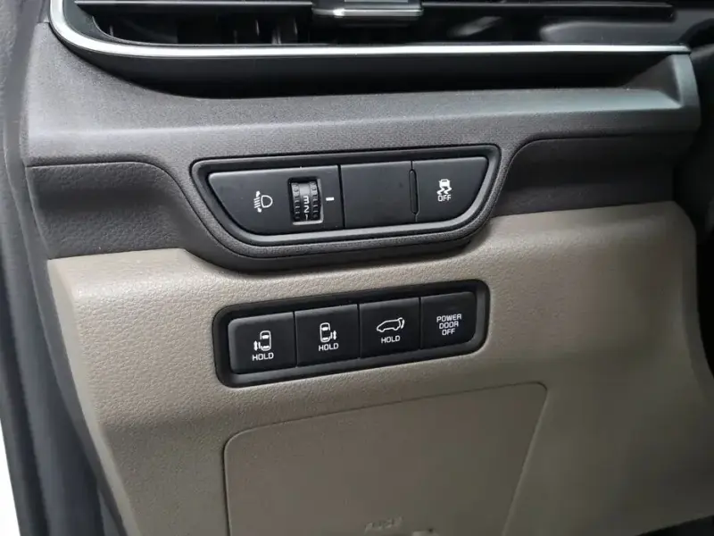 2024 Kia Carnival с пробегом 22 103 км