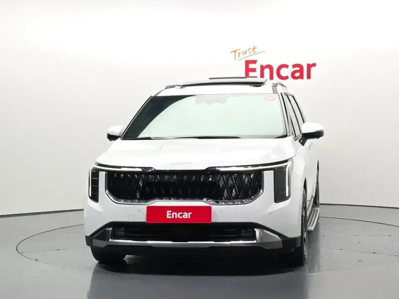 2024 Kia Carnival с пробегом 20 744 км