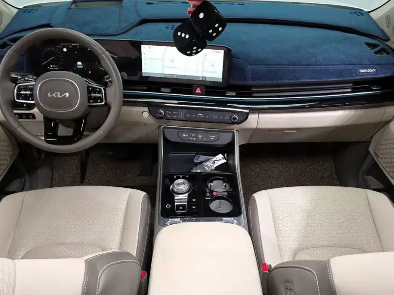 2024 Kia Carnival с пробегом 20 744 км