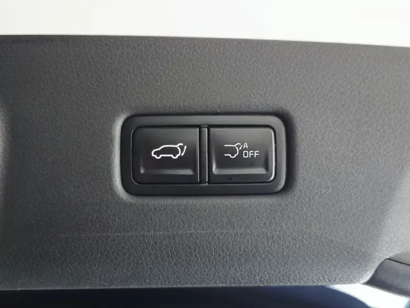 2025 Kia Carnival с пробегом 12 051 км