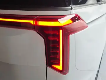 2025 Kia Carnival с пробегом 12 051 км