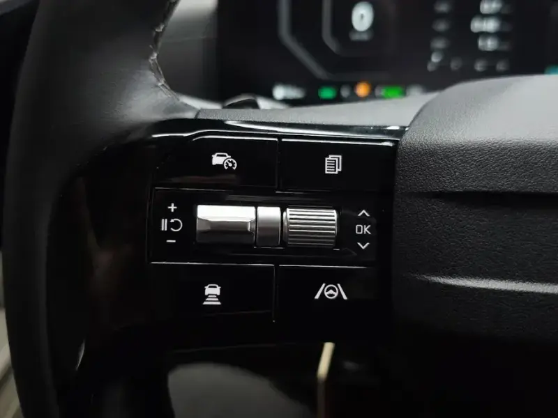 2025 Kia Carnival с пробегом 12 051 км