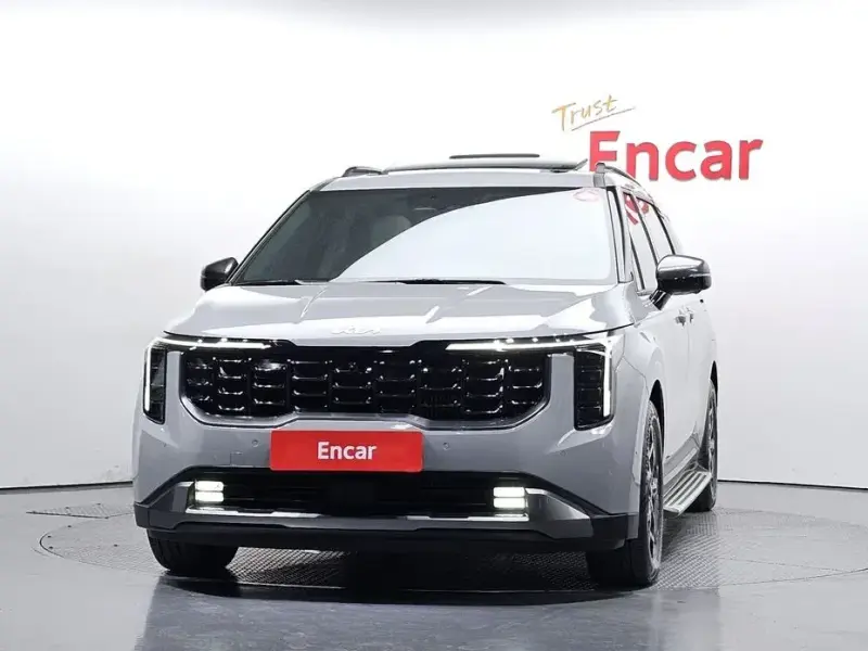 2024 Kia Carnival с пробегом 28 401 км