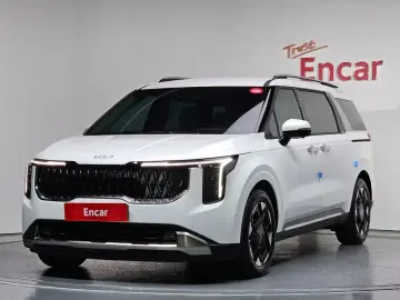 2025 Kia Carnival с пробегом 8 500 км