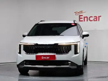 2025 Kia Carnival с пробегом 8 500 км