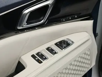 2024 Kia Carnival с пробегом 28 401 км