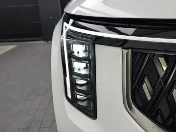 2025 Kia Carnival с пробегом 8 500 км