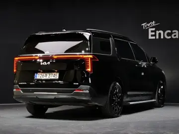 2024 Kia Carnival с пробегом 28 003 км
