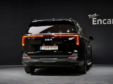 2024 Kia Carnival с пробегом 28 003 км