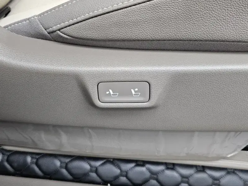 2025 Kia Carnival с пробегом 8 500 км