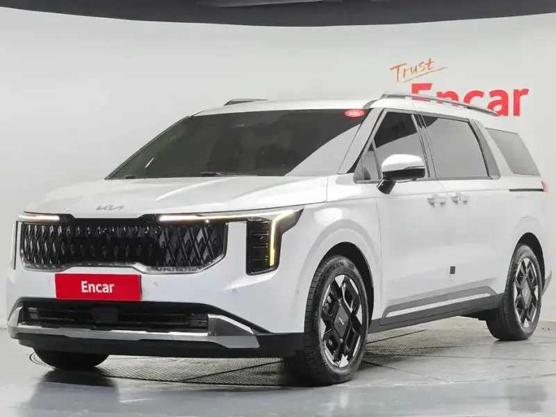 2024 Kia Carnival с пробегом 43 666 км