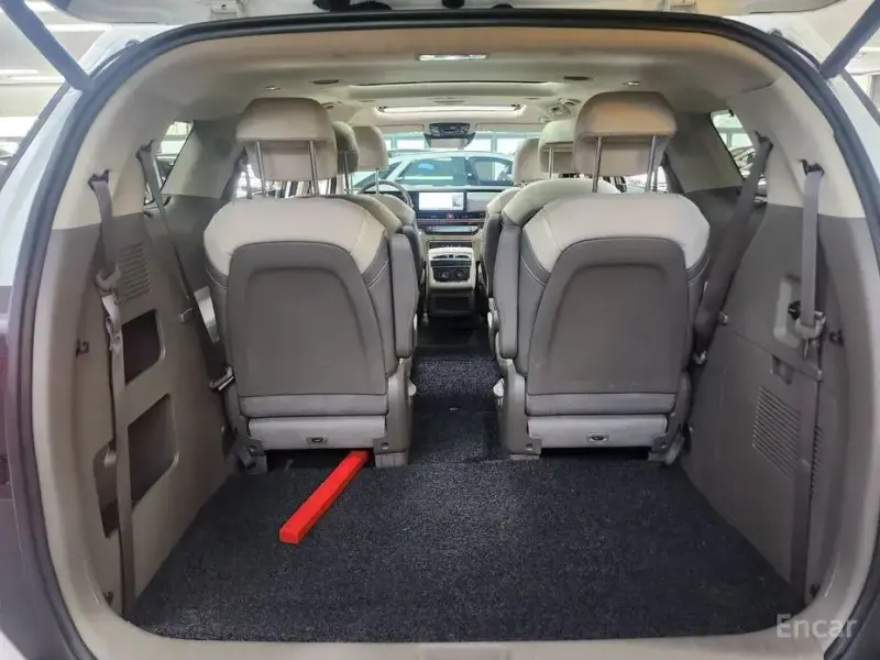 2024 Kia Carnival с пробегом 49 385 км