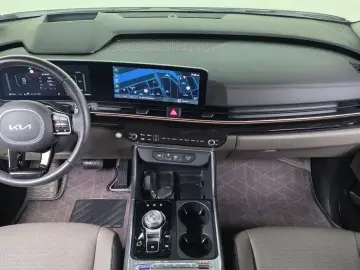 2024 Kia Carnival с пробегом 43 666 км