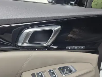 2024 Kia Carnival с пробегом 43 666 км