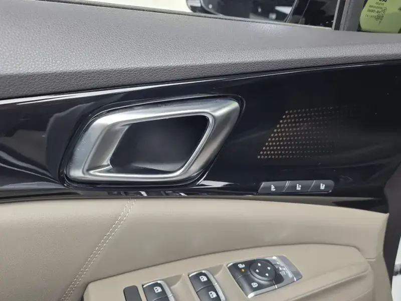 2024 Kia Carnival с пробегом 43 666 км