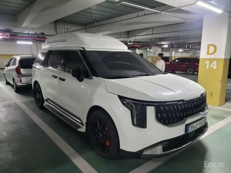 2024 Kia Carnival с пробегом 20 378 км